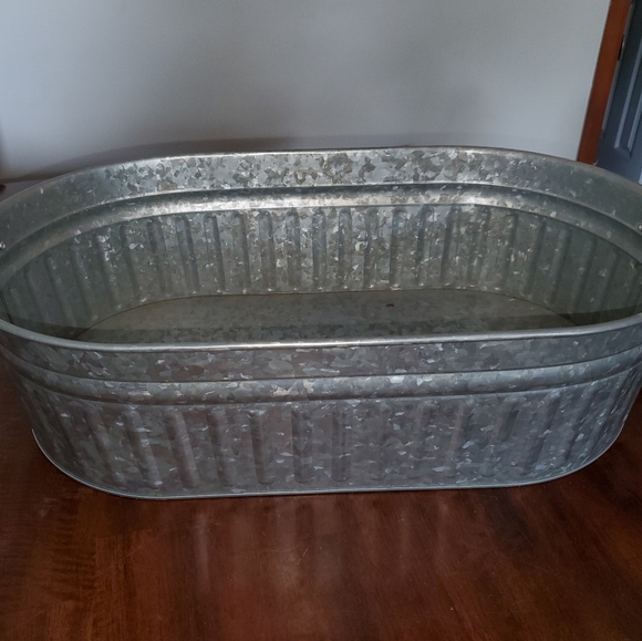 Other - Decorative Tub